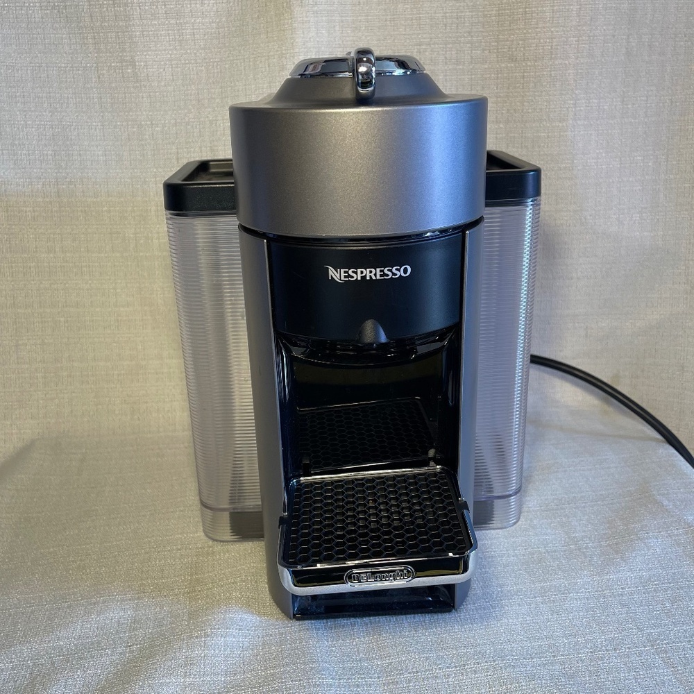 Nespresso Vertuo Coffee and Espresso Machine by De'Longhi
